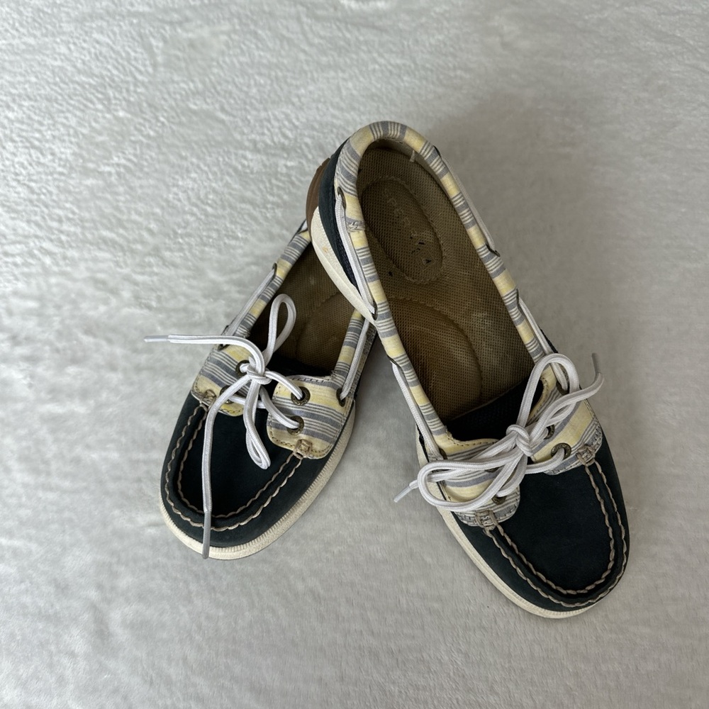 Sperry boat shoes